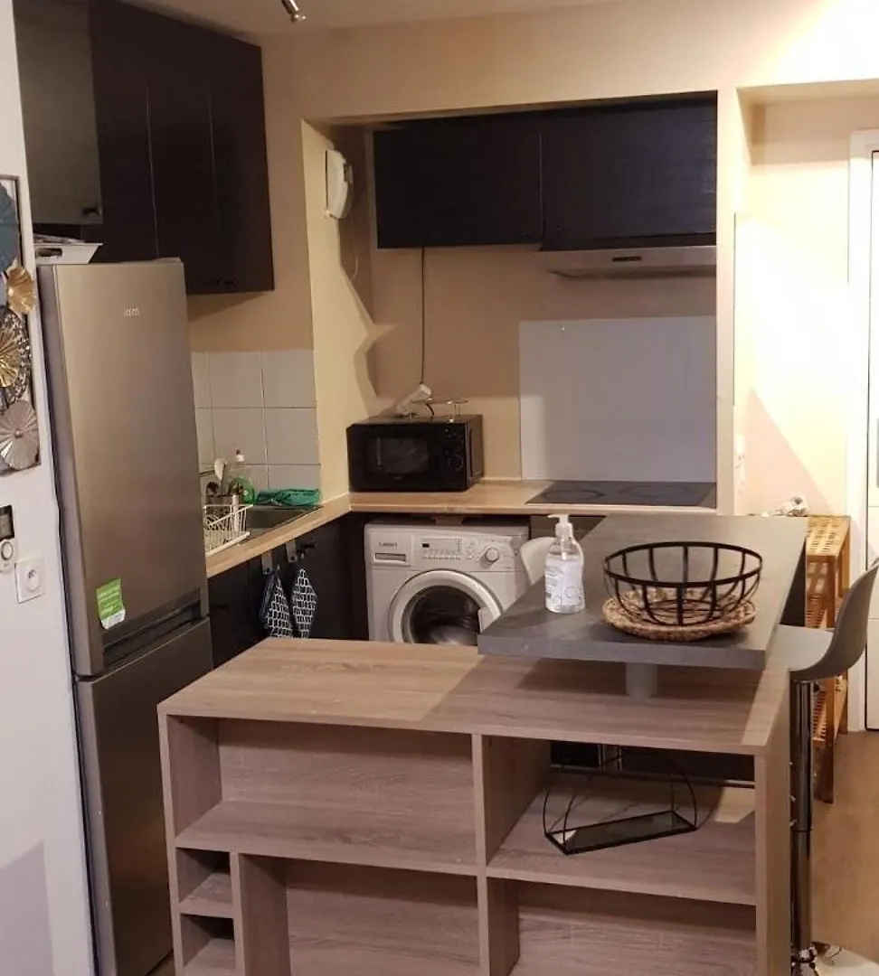 Appartement Apparemment cosy avec parking extérieur gratuit à Aulnay-sous-Bois France